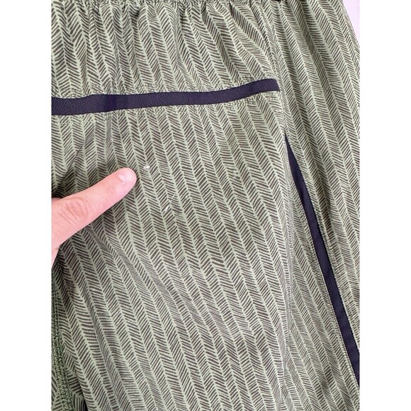 Lululemon Pace Breaker ‘Stretch Your Head’ Shorts Large Green Herringbone Lined - Picture 5 of 10